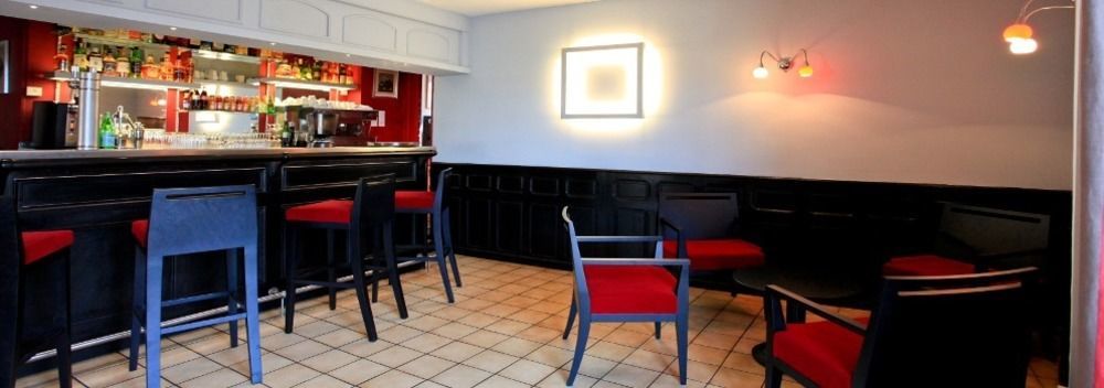 Le Victor Hugo - Hotel Et Restaurant - Logis Hotels แซงต์-เซเร ภายนอก รูปภาพ